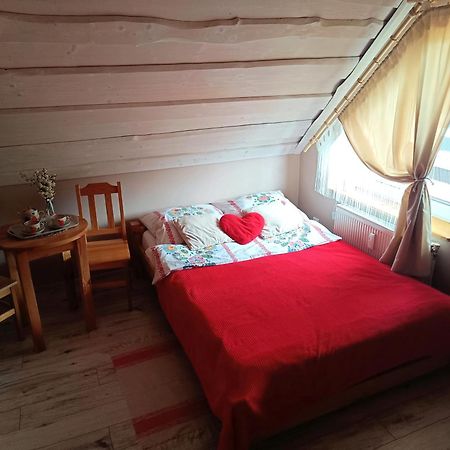 Rodzinny Zakatek "U Gluszkow" Bieszczady Myczkowce Extérieur photo